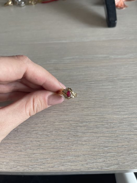 Inel aur galben 14k cu rubin