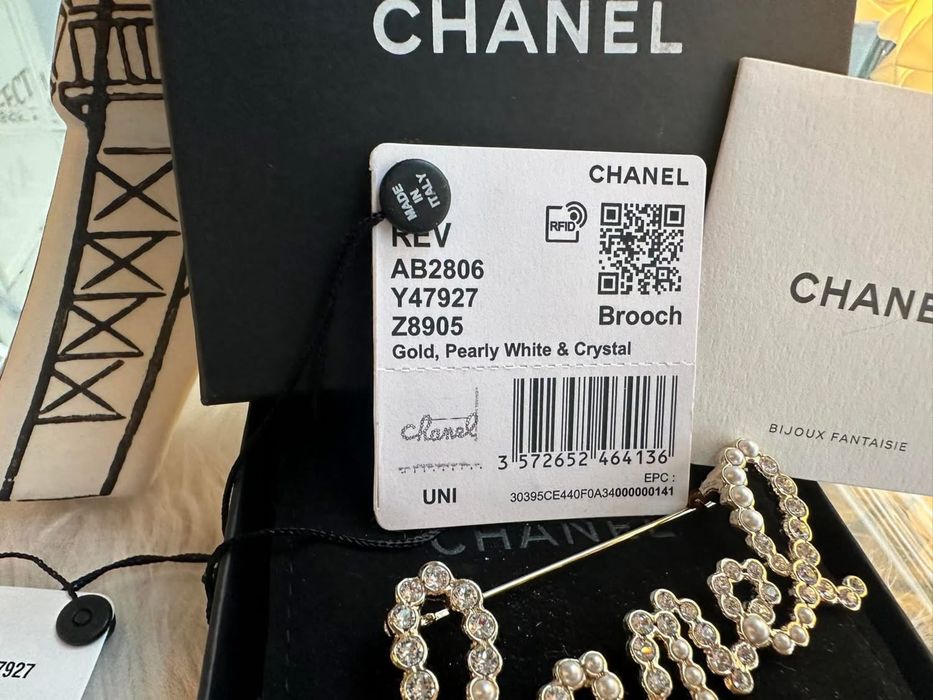 Brosa Chanel originala