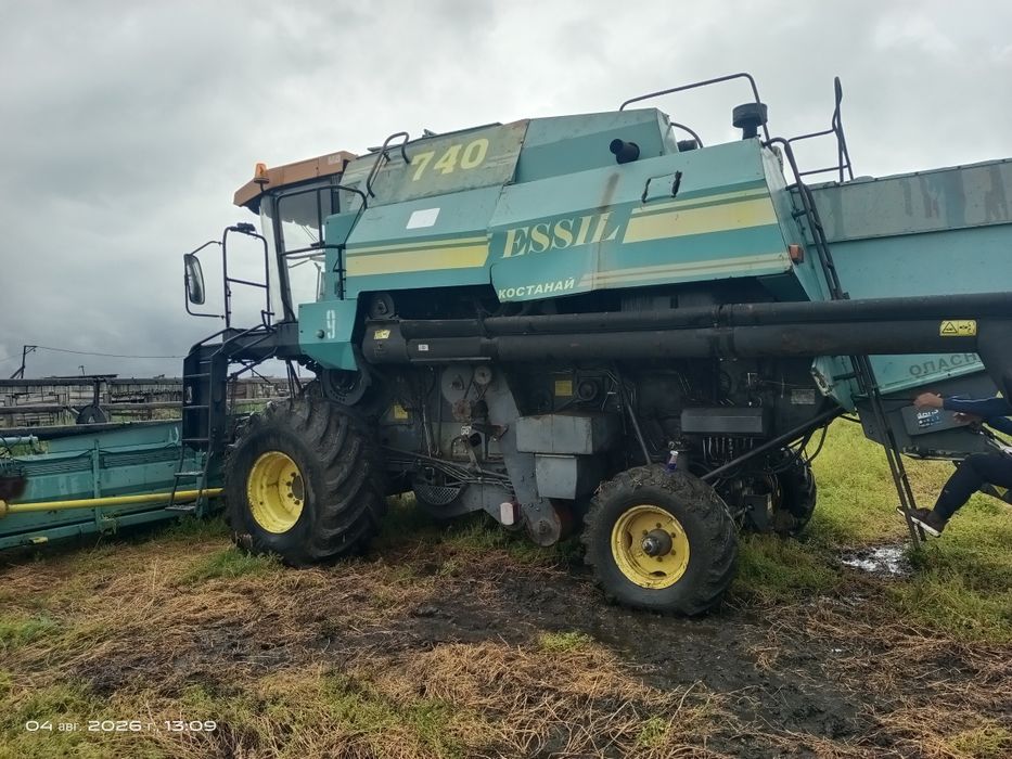 Продам комбайн Есиль 740