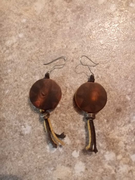 Бижута от естествени материали