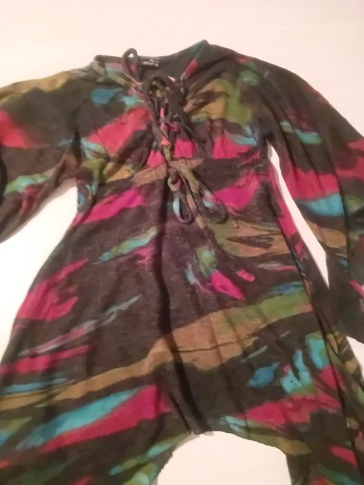 Супер свежи туники, рокля и топла интересна блузкаблузки, с орнаменти