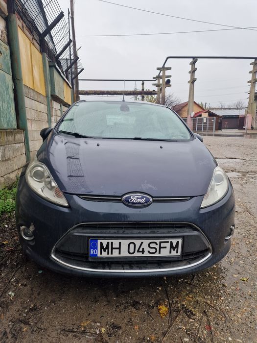 Ford fiesta (MK6 )