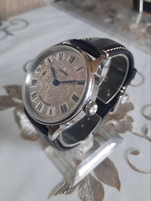 Продам наручные часы Молния-марьяж