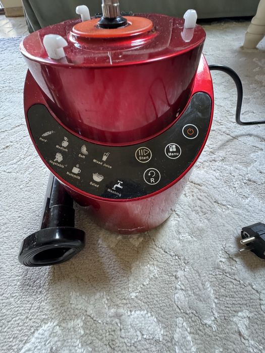 Vand storcator cu presare la rece MYRIA