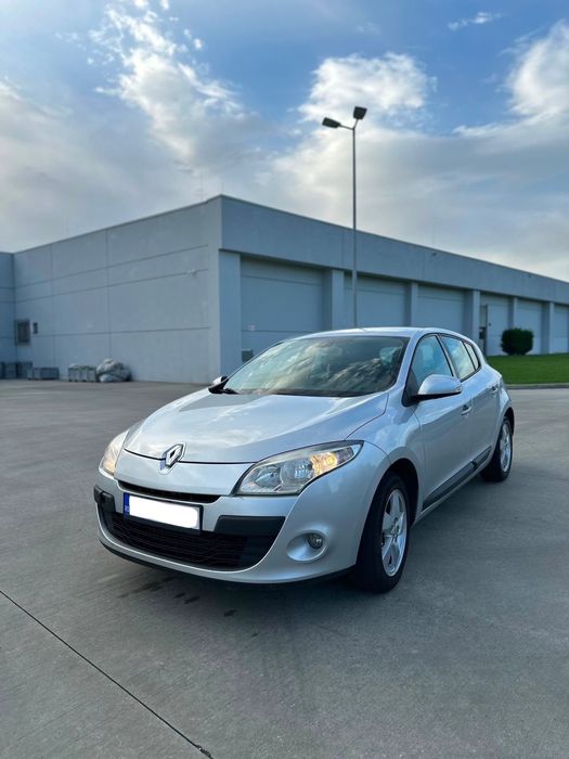 RENAULT Megane