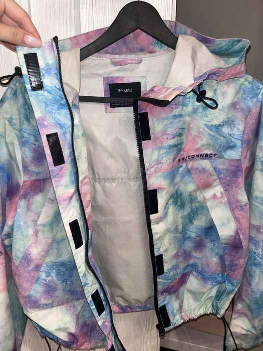 Ветровка Bershka