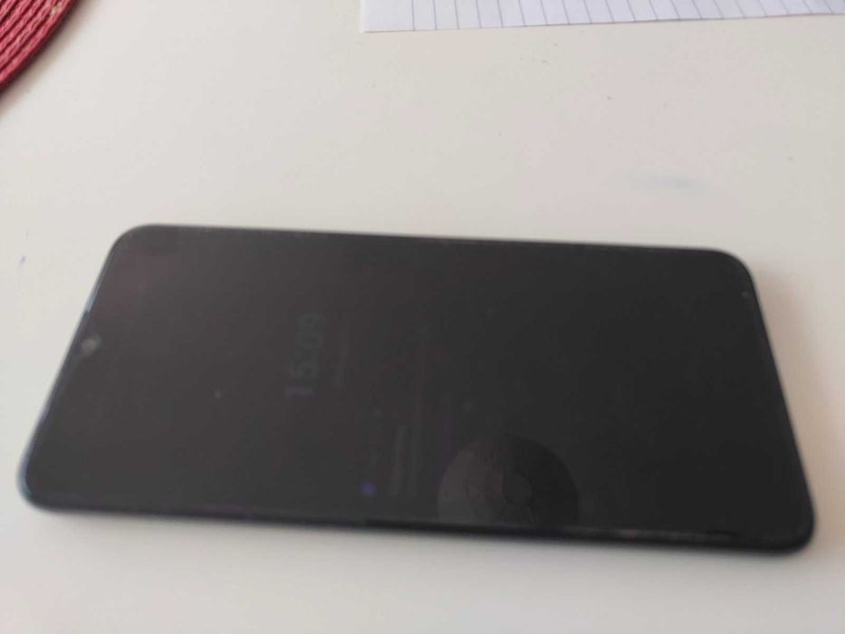 Андроид телефон Motorola Moto e20