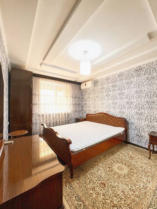 Продам 3 ком на Максима Горького метро Буюк Ипак Йули