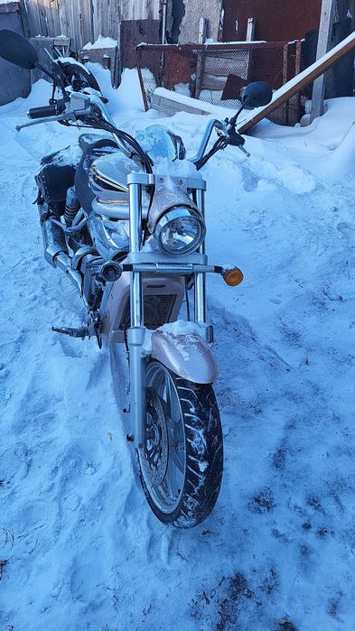 Мотоцикл  круизер  2 цилиндровый