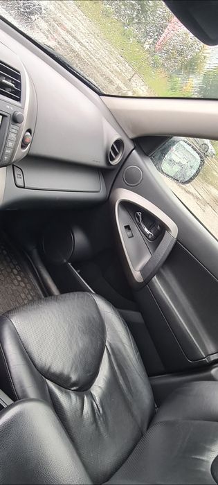 Toyota RAV 4 продам