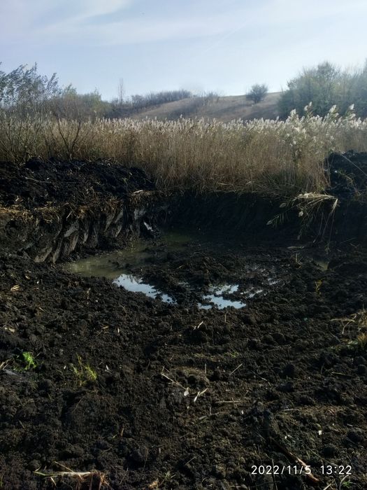 Pământ negru de gradina mraniță săpături fose fundați decopertari