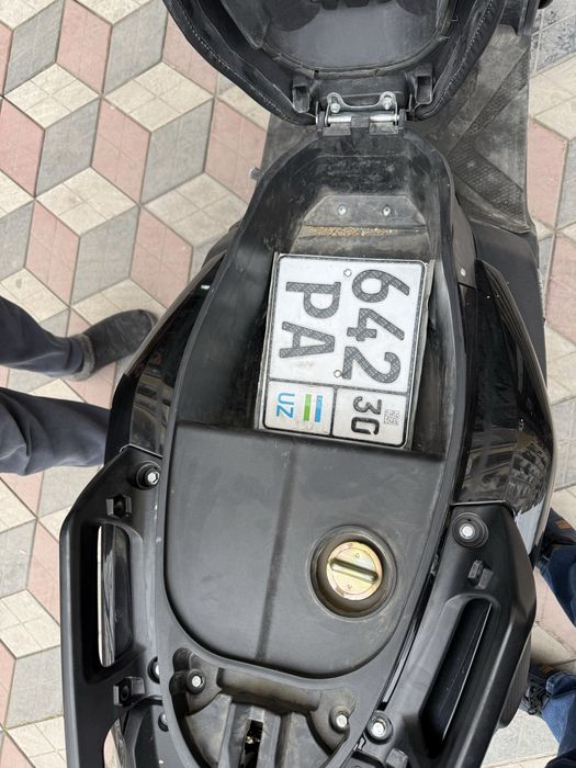 Tank skutor sotiladi