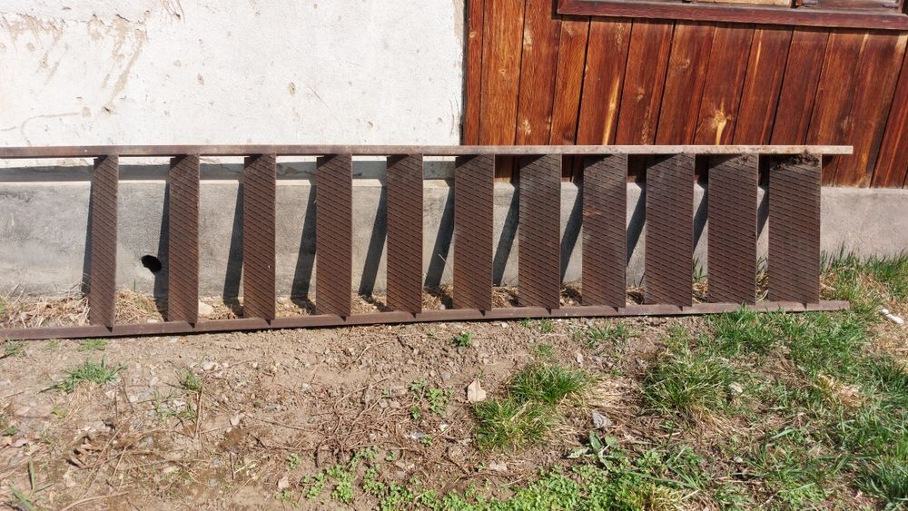 Лестница металическая 40000 тг.