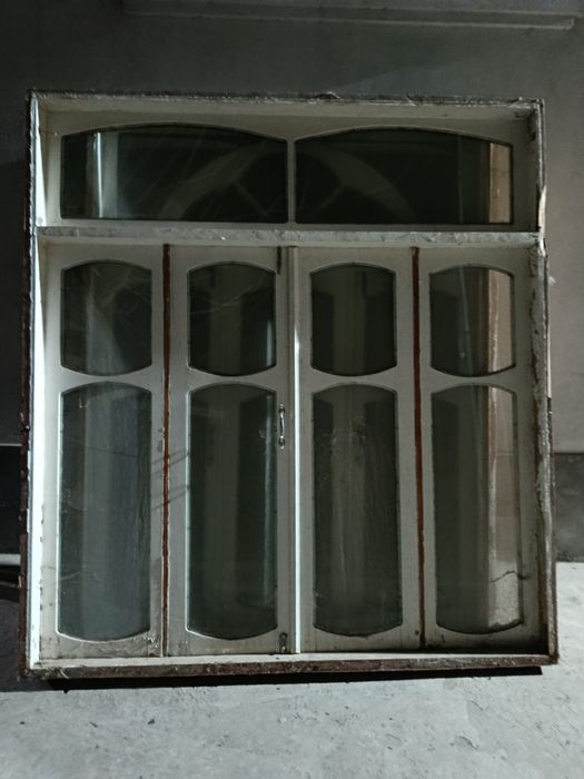 Срочно продаются окна и двери деревянные