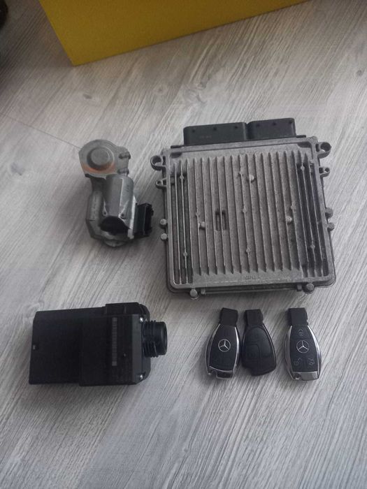 Contact Mercedes W639
