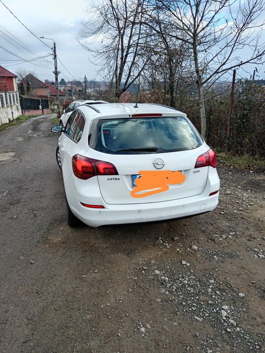 Vind Opel Astra Sport tourer