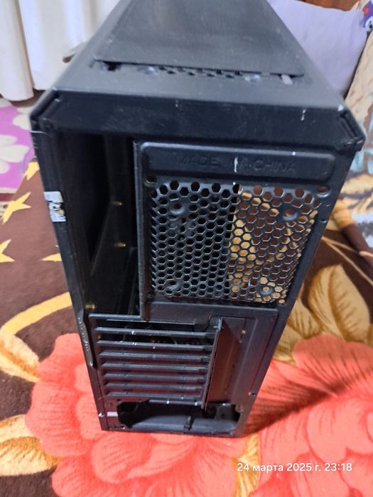 Продам корпус на компьютер
