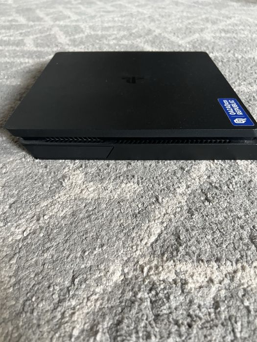 playstation 4 slim