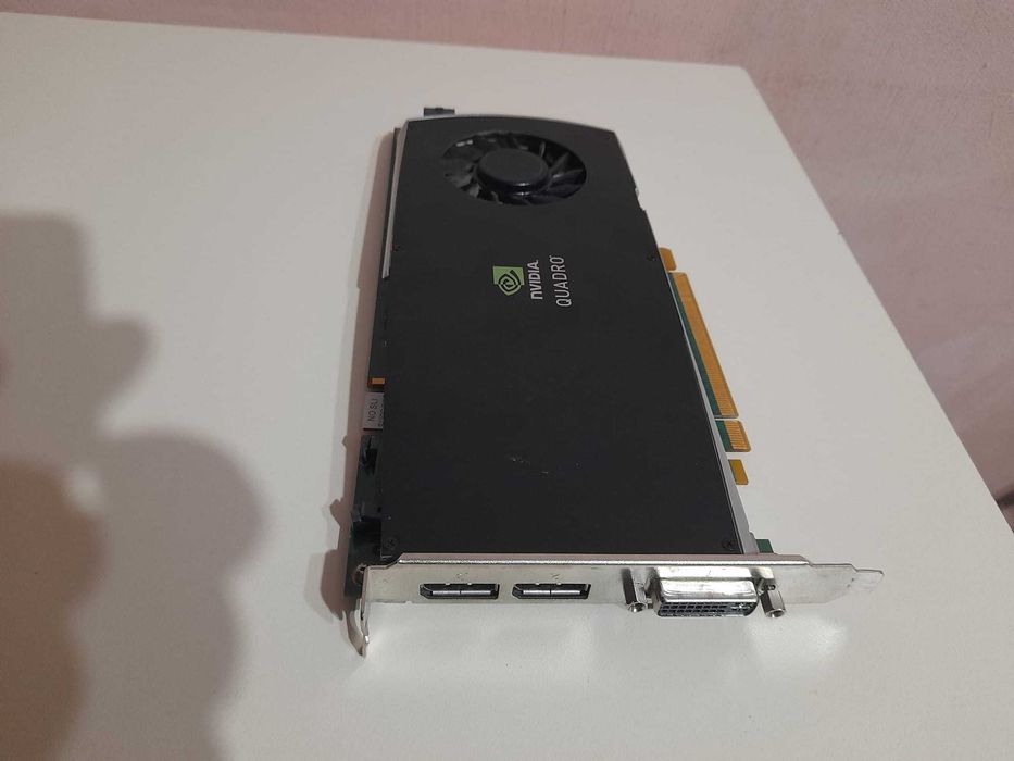 Placa video NVIDIA Quadro FX 3800, 1GB GDDR3, 256-bit  120 lei