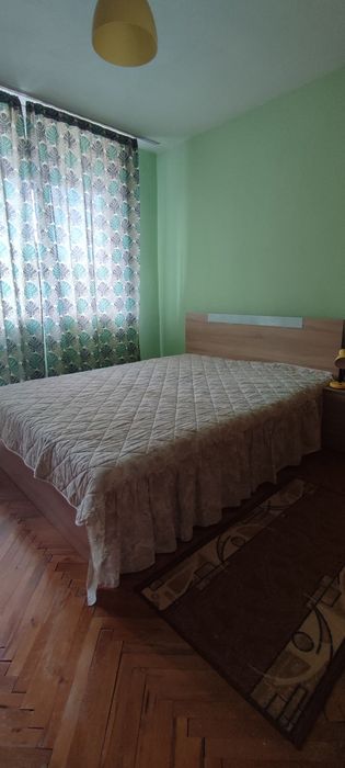 Дава се под наем Двустаен апартамент в Габрово, Център - 60 кв.м за 178.5 € - Снимка #3