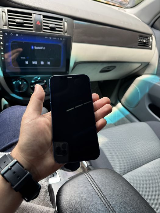 Iphone 12 64tali 200$