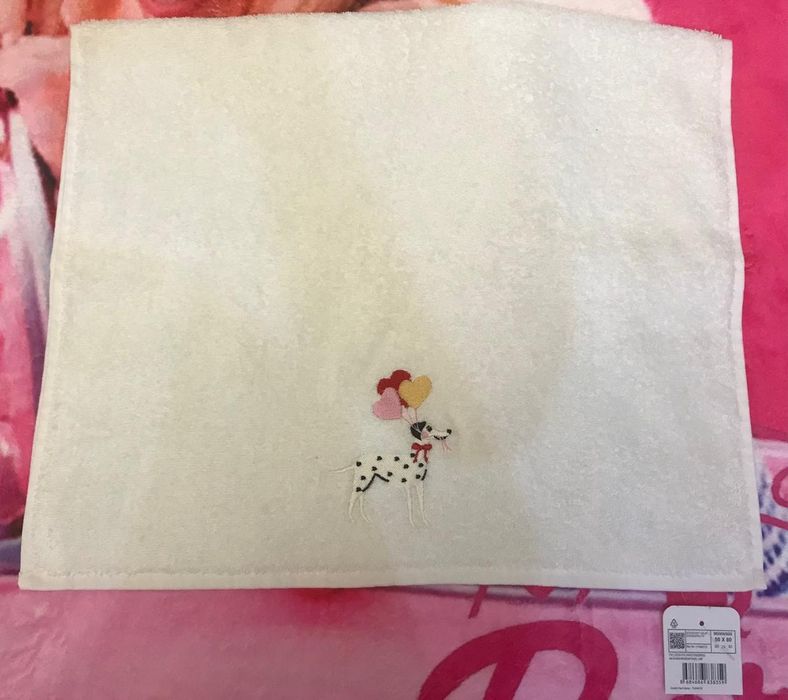 Продам новые полотеца