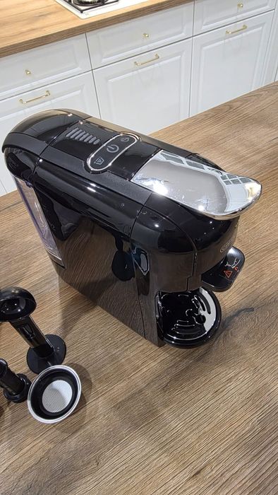 Vand expresoare de cafea cu pastile 4 in 1 CafeLefe Nou