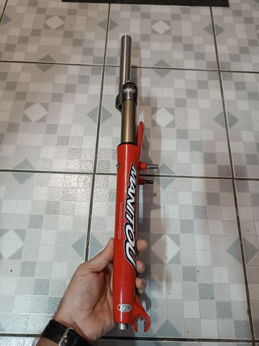 Furcă aer Manitou Mars 26 inch 1400 grame