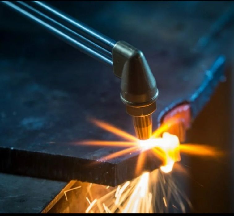 Usluga rezak svarshik rizak svarchik xizmati