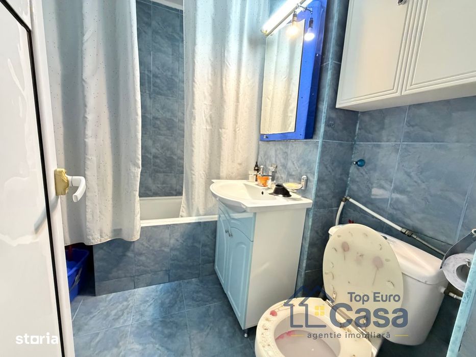 Apartament 2 camere Mioveni, Et3/4, mobilat