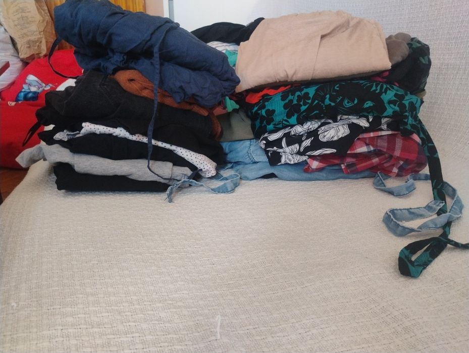 Голям лот есенно-зимни дрехи за бременни