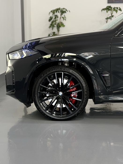 BMW X5 M60i в продаже
