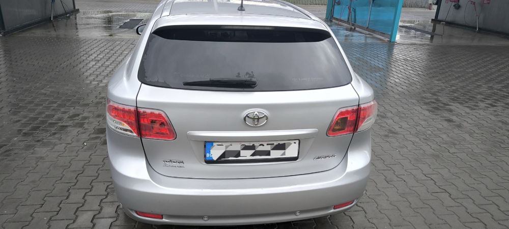 Toyota avensis 2009 г. 2.2 дизел-комби