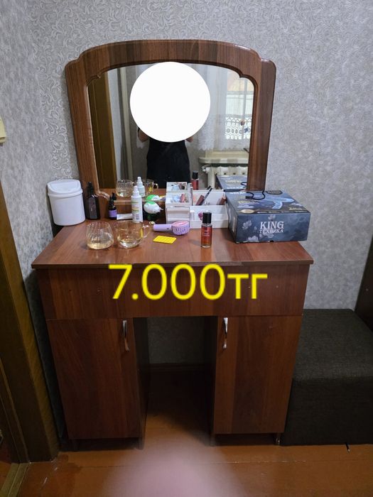 Продам шкаф, комод,кровать срочно