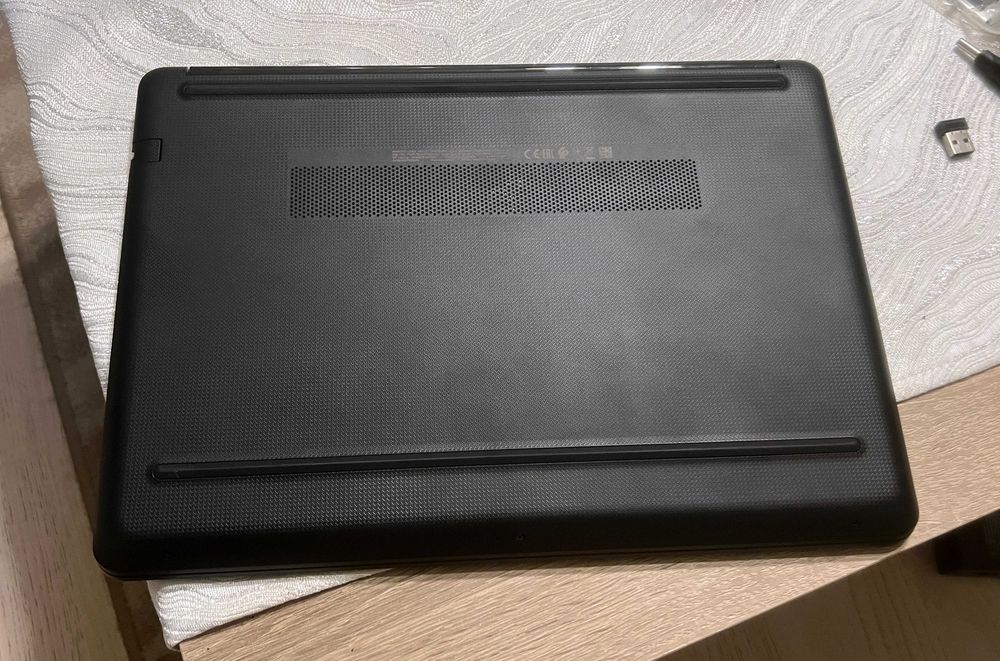 Laptop HP 14 Core i3-7100U 6GB SSD 128GB Windows 11 14 Inch