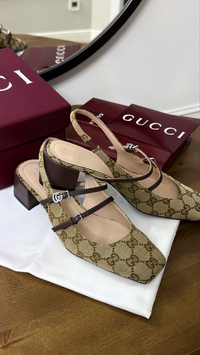 Туфли босоножки