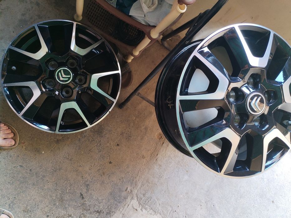 Продавам алуминиеви джанти