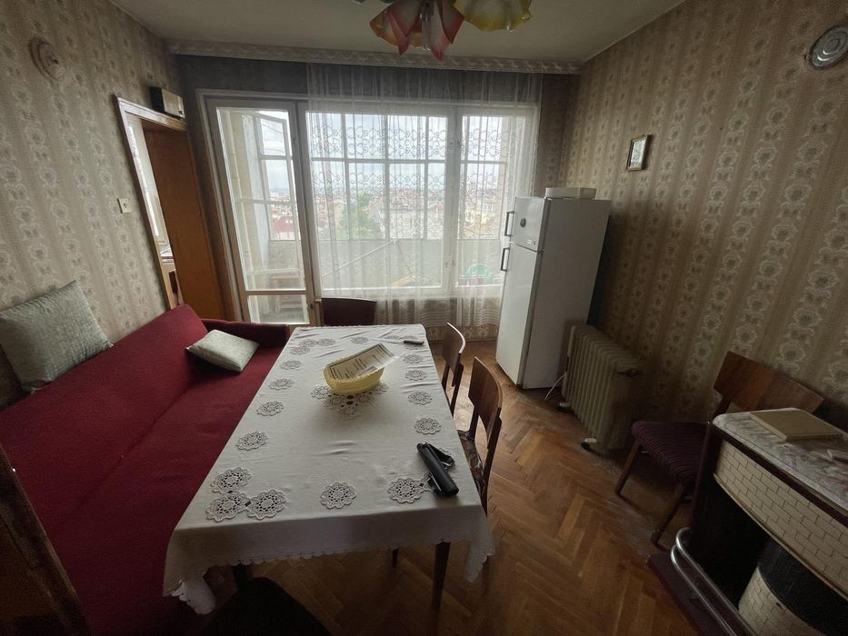 Продава се Четиристаен апартамент в Бургас, Възраждане - 97 кв.м за 1805 €/кв.м - Снимка #6