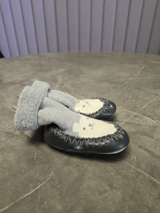 Бебешки пантофи, обувки номер 16/17