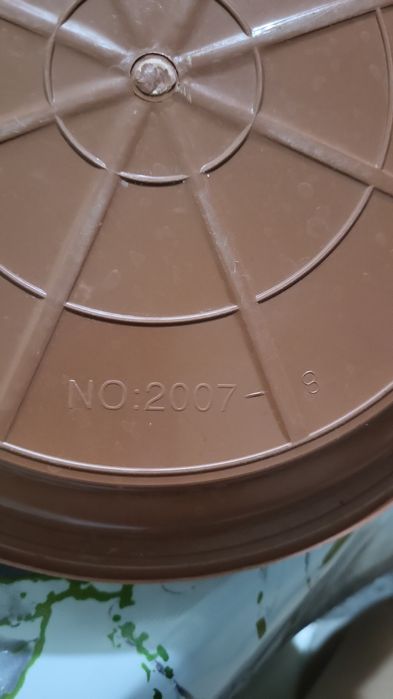 Продам цветочный горшок