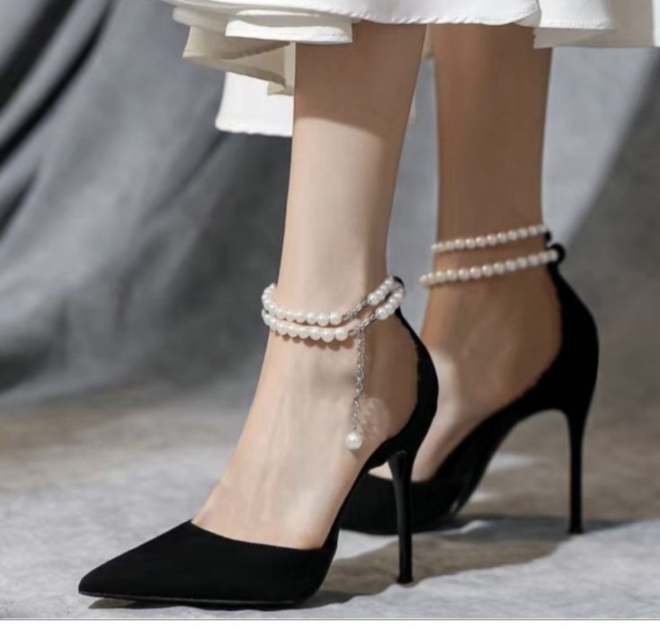 қара көйлек,қара туфли