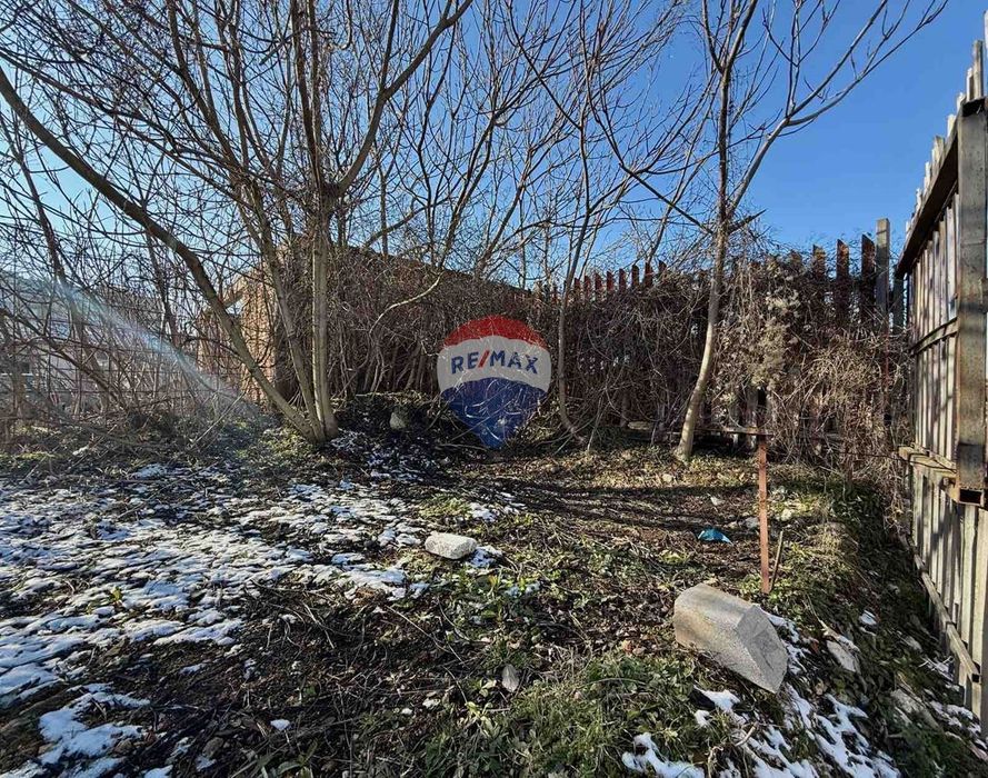 Градски парцел с ток, вода на добра локация за продажба, гр. Балчик,