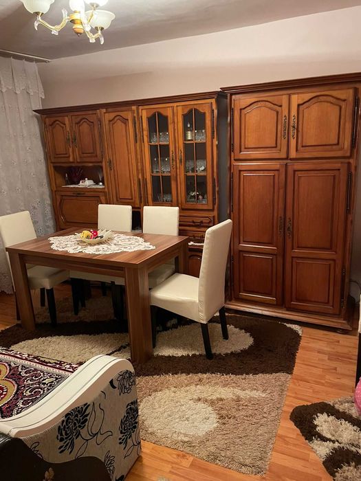 Vând apartament cu 2 camere.