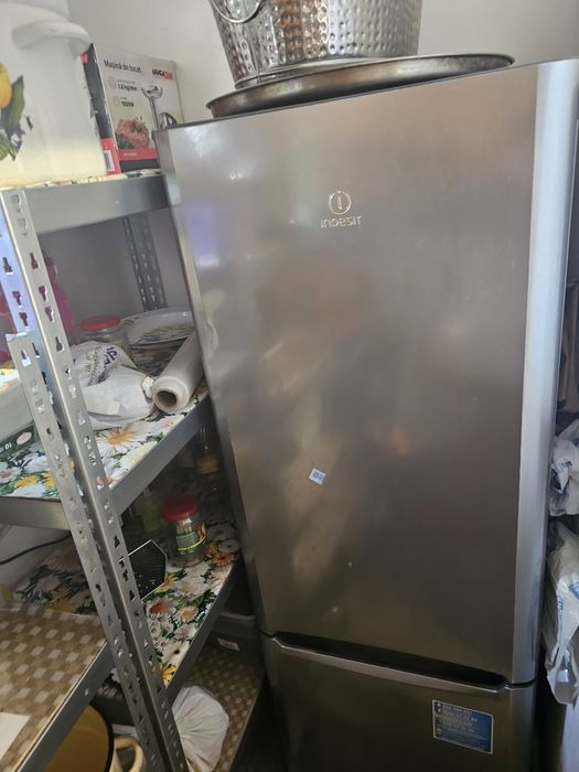 Frigider indesit