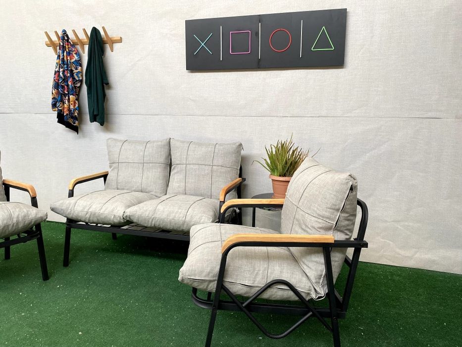 Комплект Градинска мебел и маса 250€