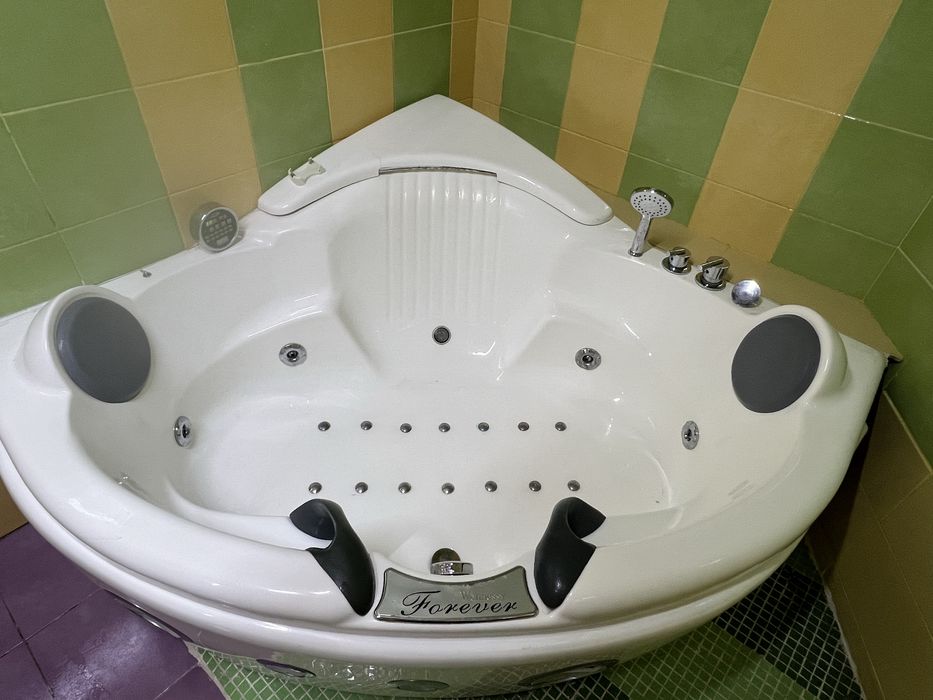 Продам Джакузи с компрессором