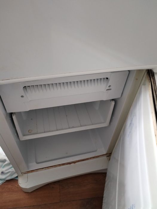 Холодильник Indesit