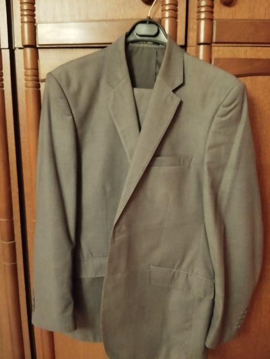 Продается Мужской Костюм