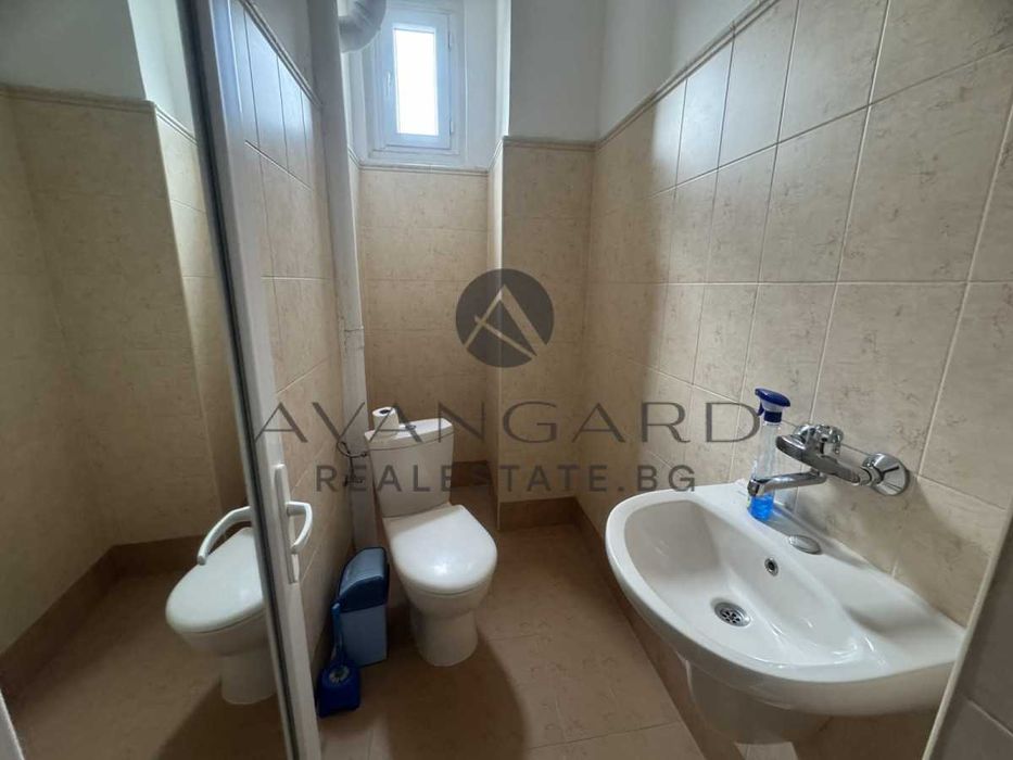 Дава се под наем Офис в Пловдив, Център - 180 кв.м за 720 € - Снимка #8