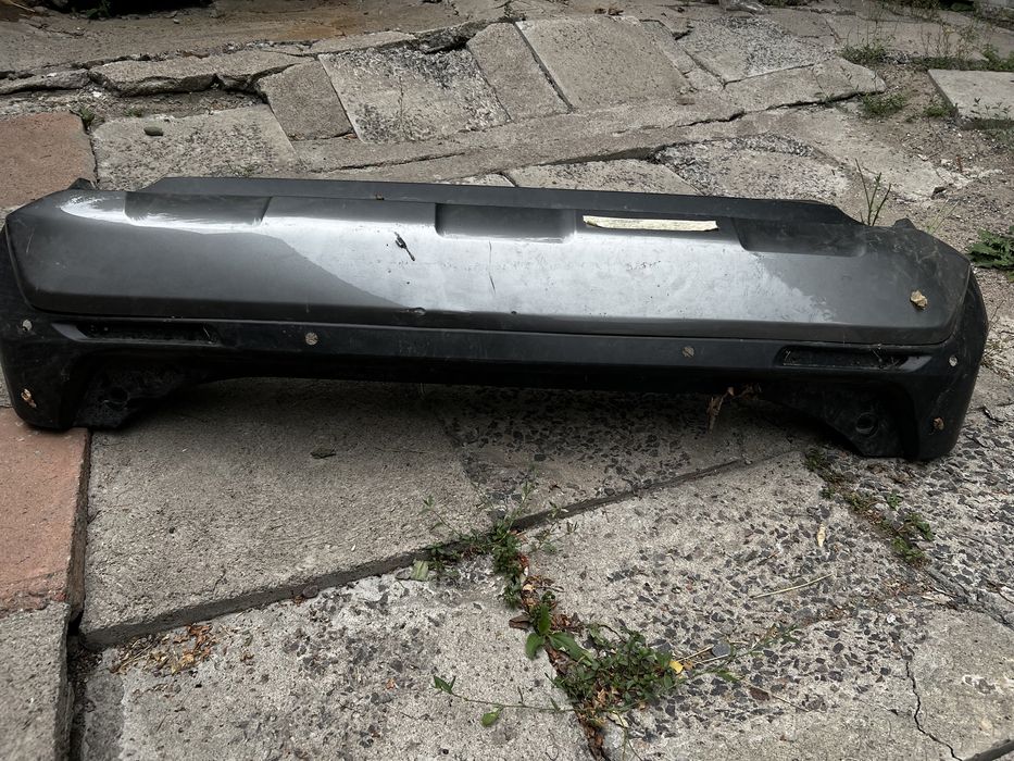 Срочно продам бампер Honda accord